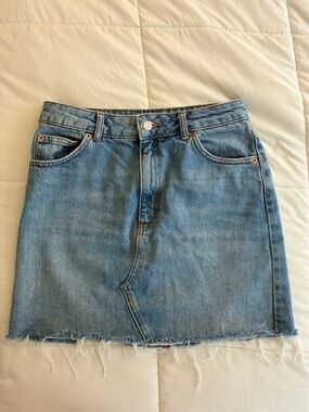 Excellent Condition TopShop Frayed Hem Mini Skirt Size 6